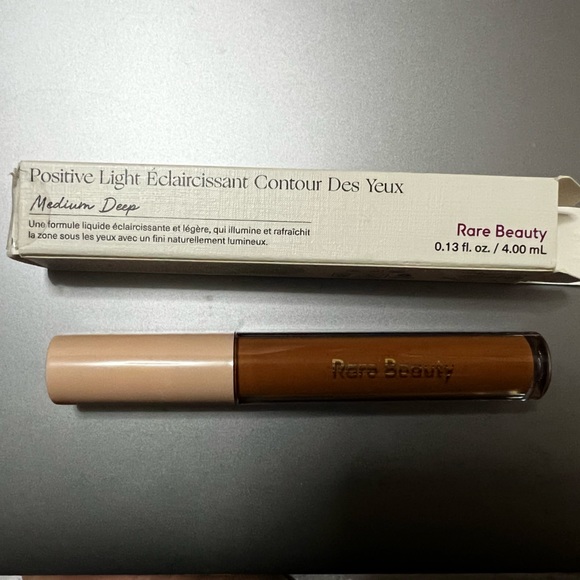 Rare Beauty Medium Deep under eye brightener - Picture 4 of 6